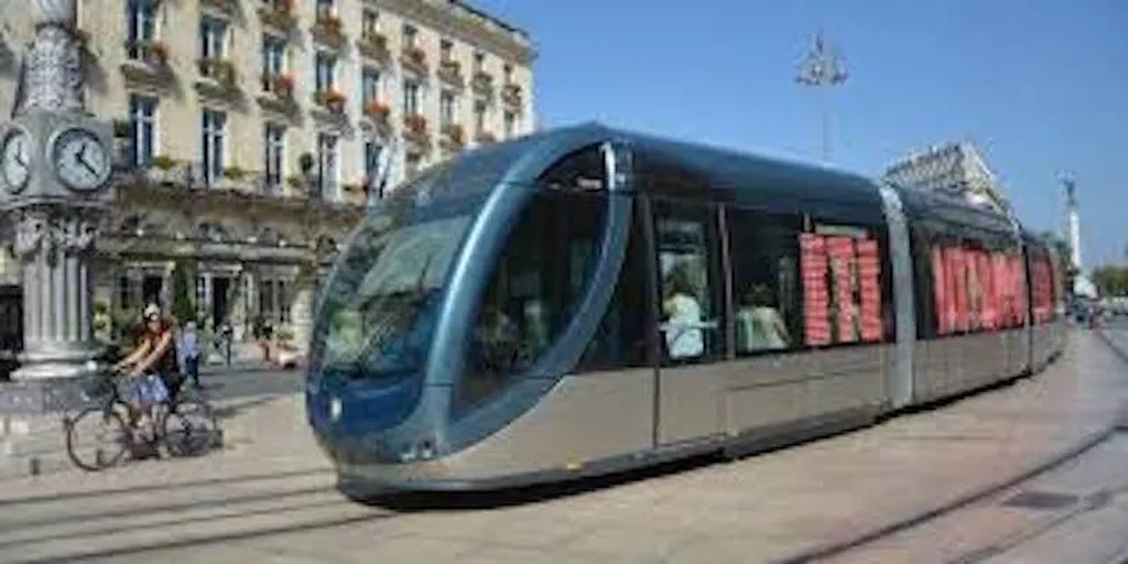 Colocation à Bordeaux avec tram au pied.