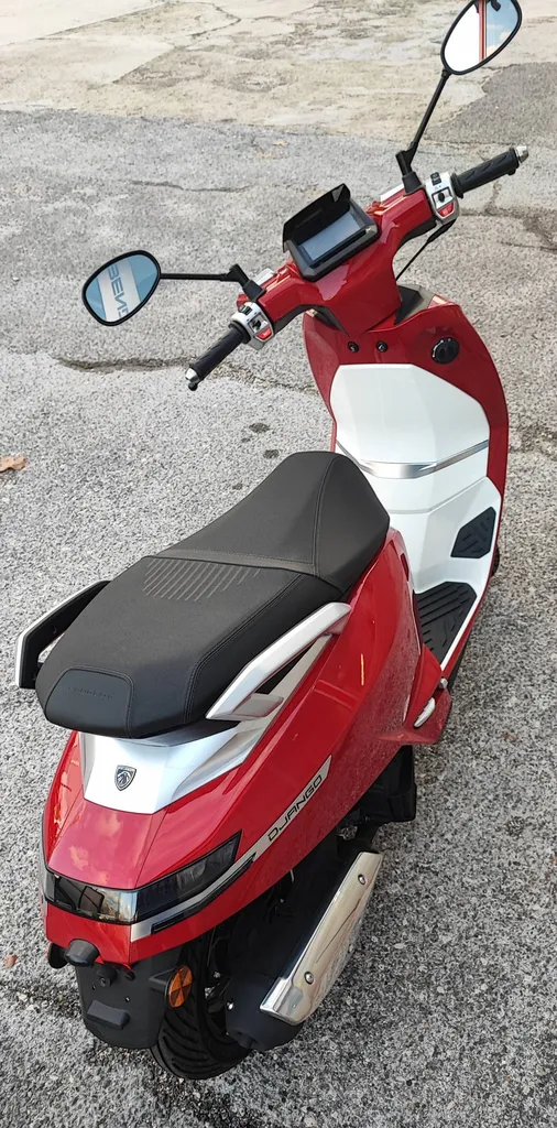 DÉSTOCKAGE SCOOTER NEUF PEUGEOT NEW DJANGO 2025