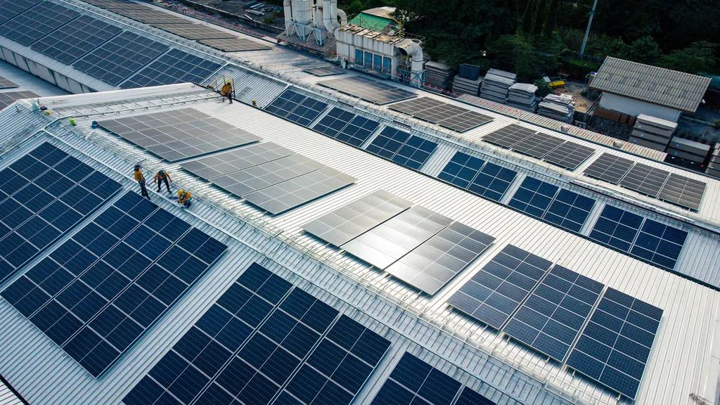 Prestation de topographie et nuages de points pour l'inspection de panneaux solaires à Toulouse