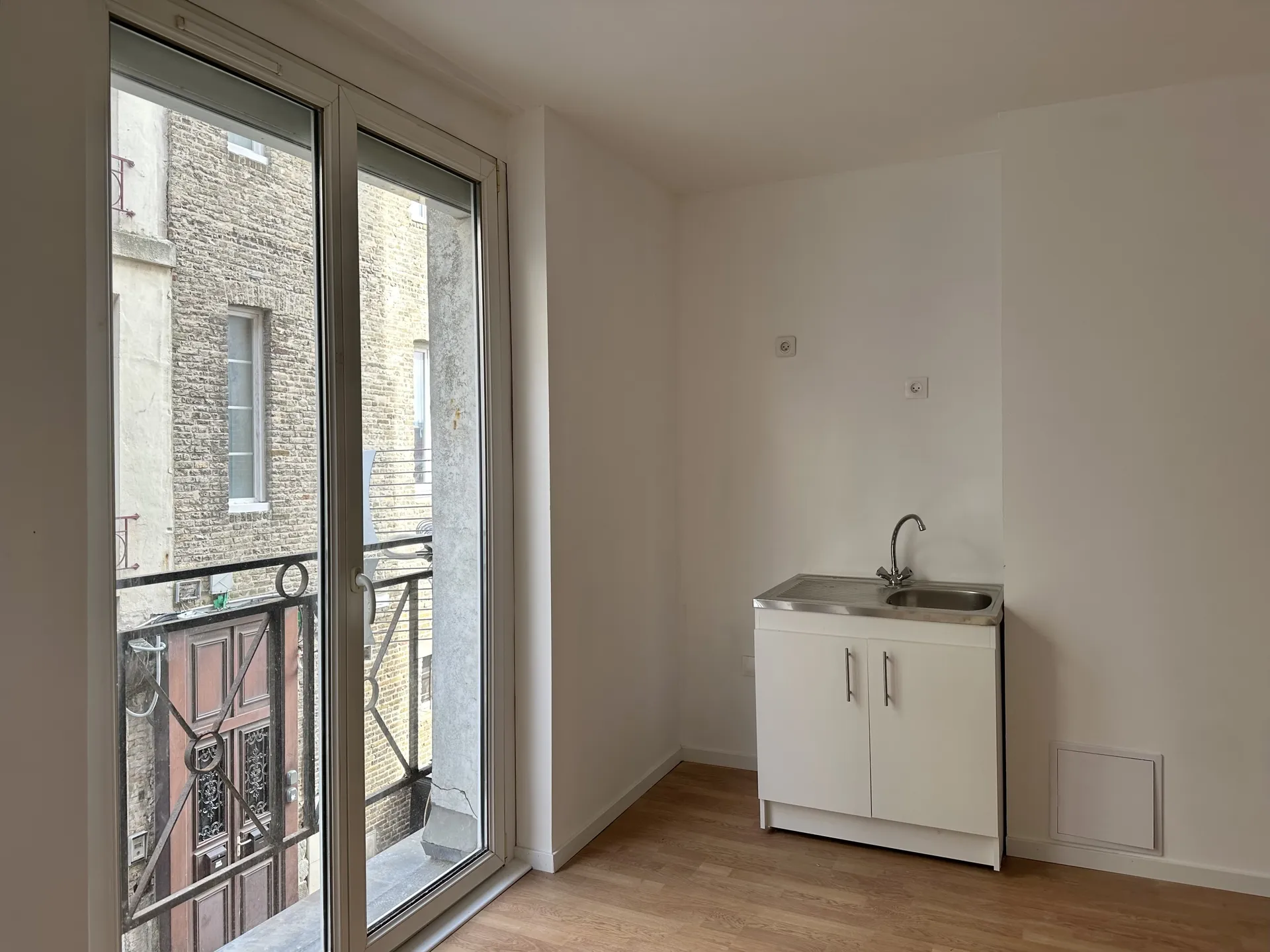 Appartement de 25.54m² carrez, entre la plage et le port de Dieppe, Normandie.