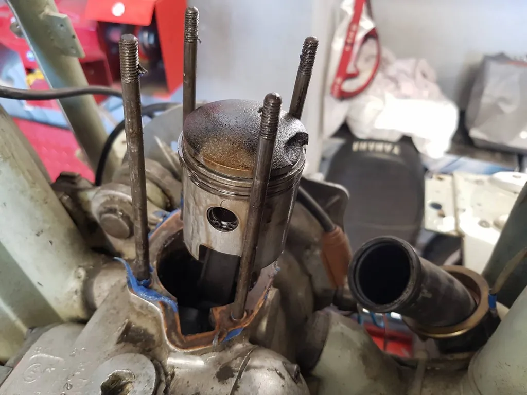 RESTAURATION MOTEUR LAMBRETTA LD 1954 SIX FOURS LES PLAGES