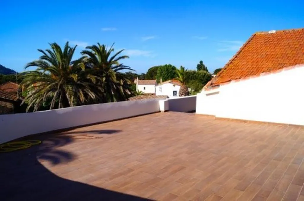 ARCHIVE - VENTE appartement 4 Saint Cyr sur mer en dernier étage avec belle terrasse de 100m²