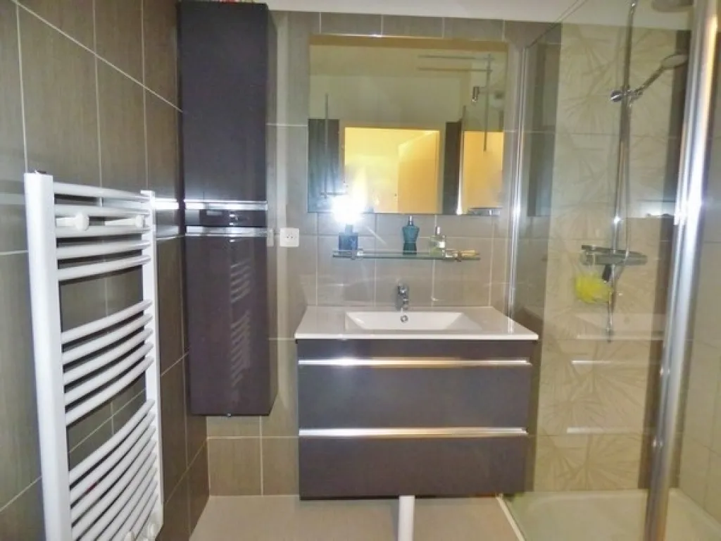 Cherche à acheter appartement type T3 avec balcon proche Cléon 76410