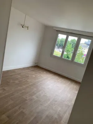 Beau studio en location de 27,64m², situé rue Desseaux à Rouen, 380€ charges comprises