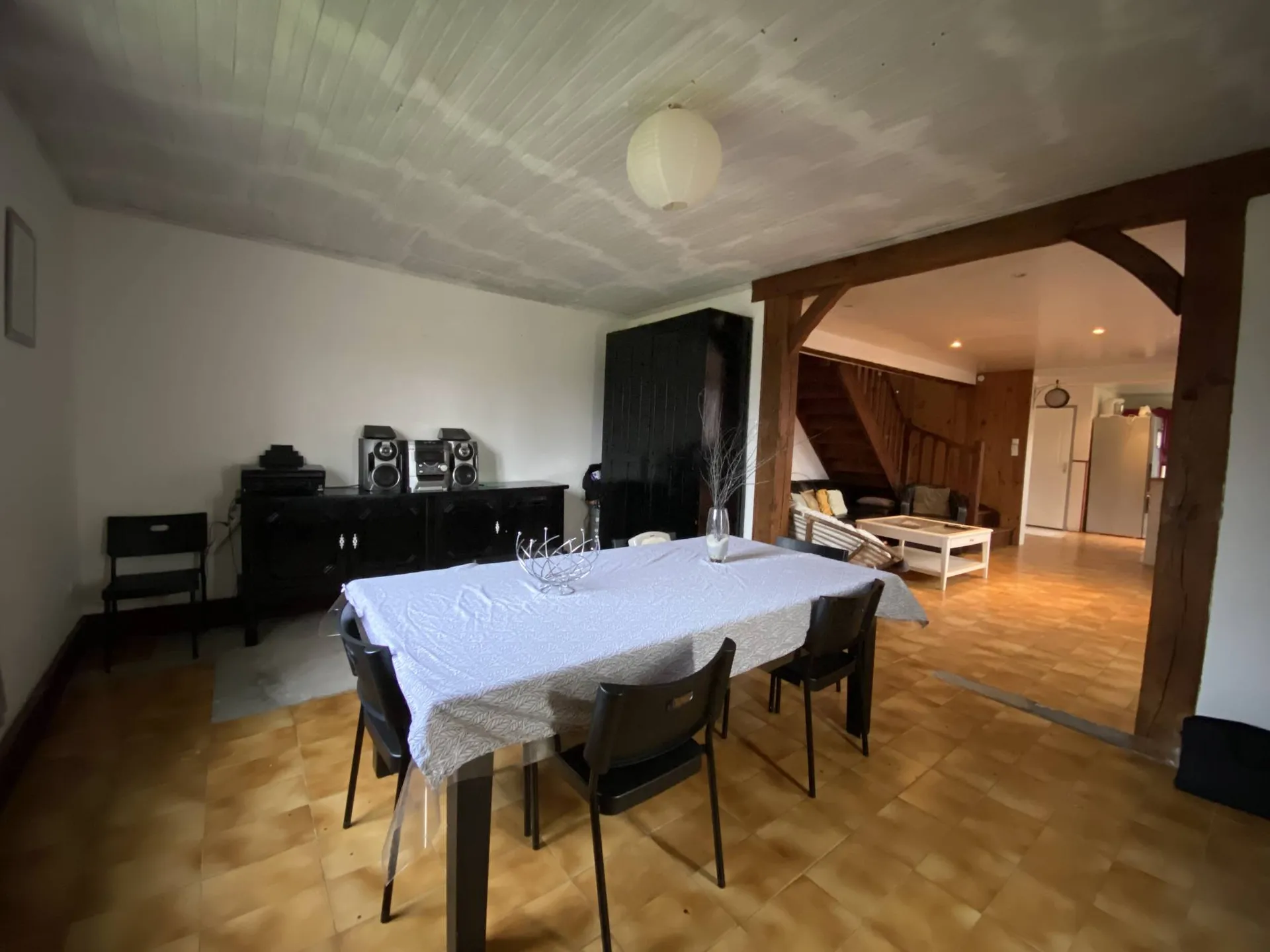 A vendre maison proche des plages d'une superficie d'environ 155m².