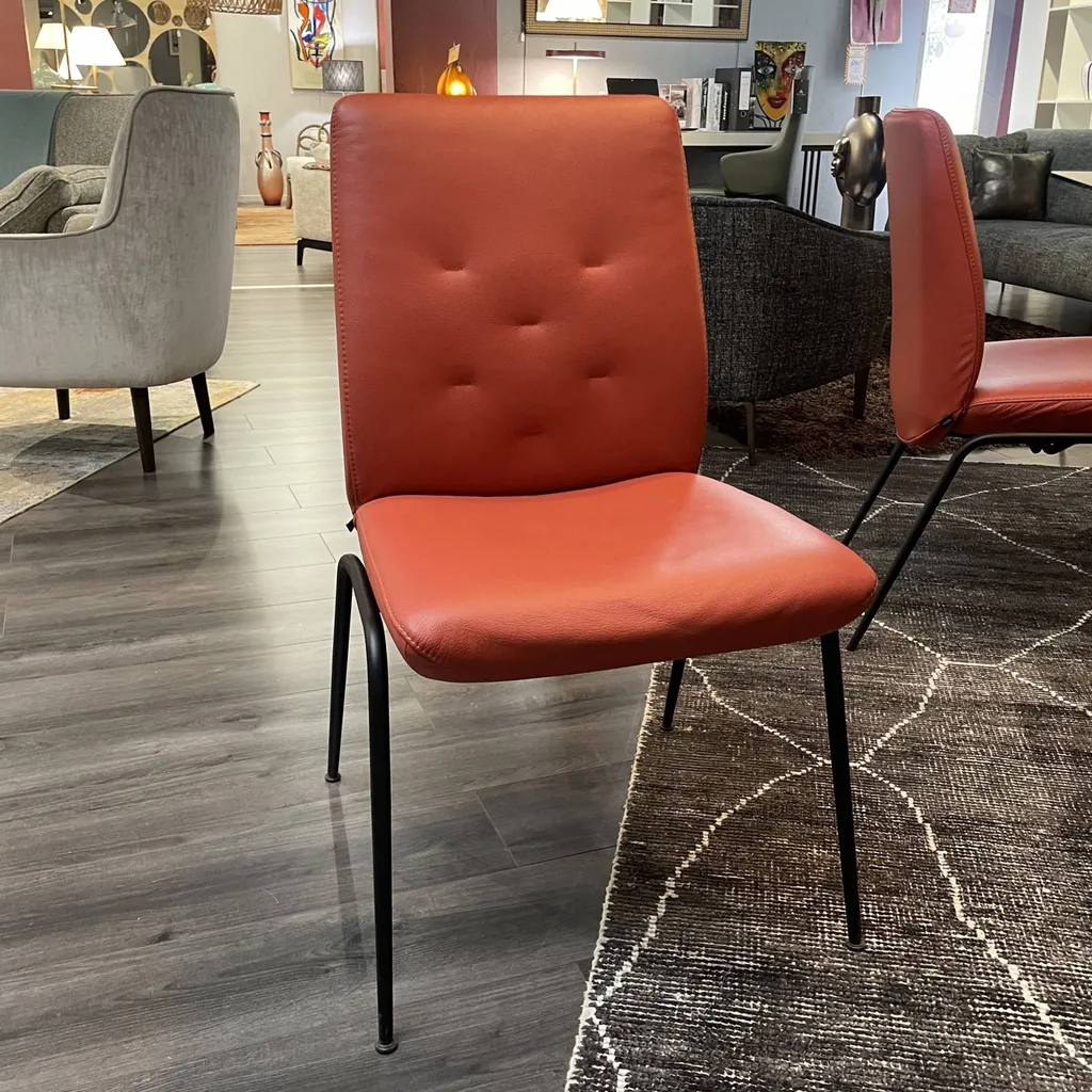 Chaises stressless en destockage à Hyères vers La Garde