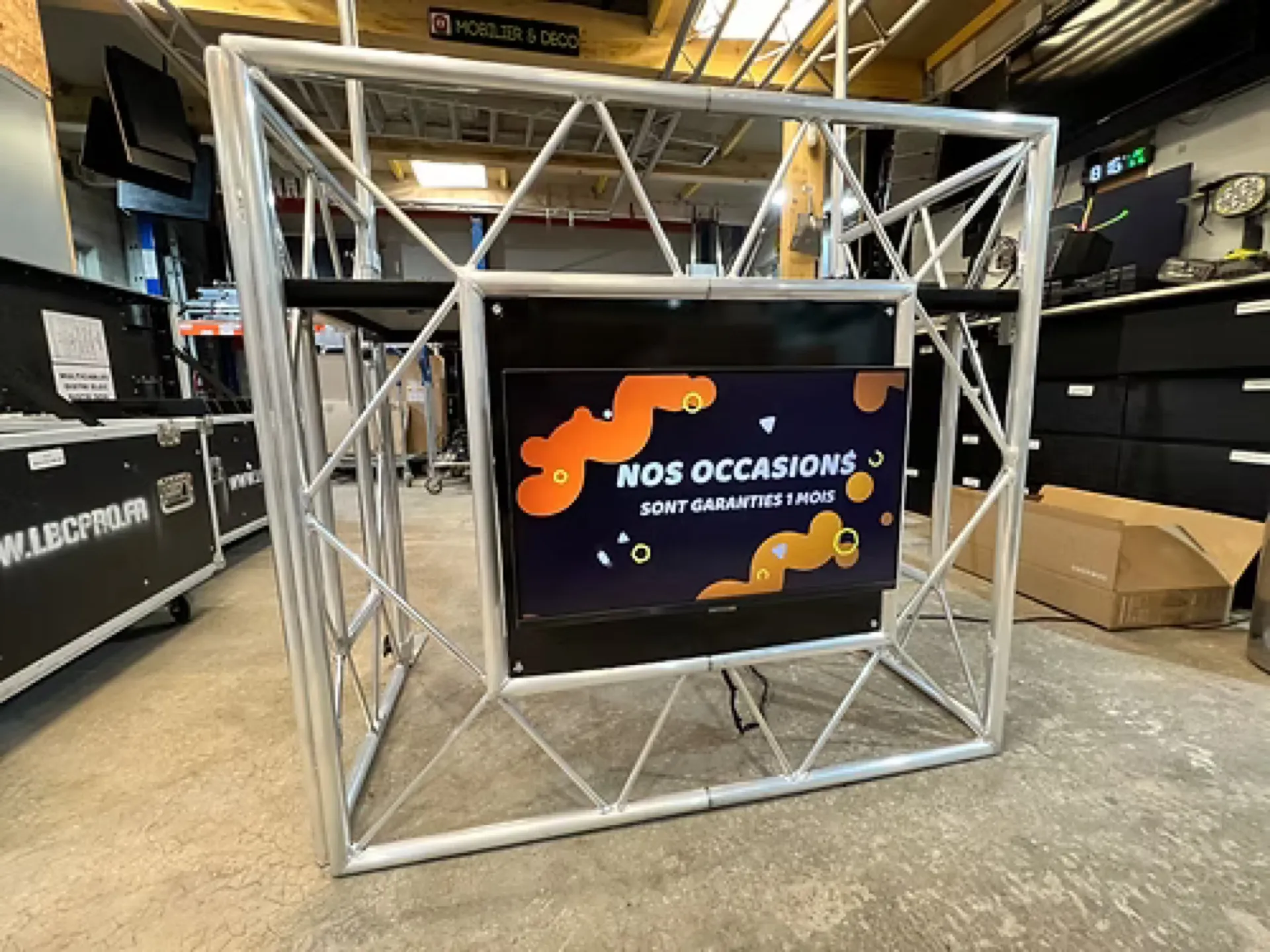 FRONT PERSONNALISE ECRAN LED DESK DJ