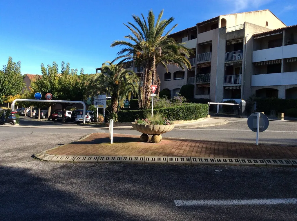 Notre zone d'activité pour ce serviceStudio rénové à Cassis 13260, Bouches-du-Rhône : idéal pour location meublée ou courte durée 2026