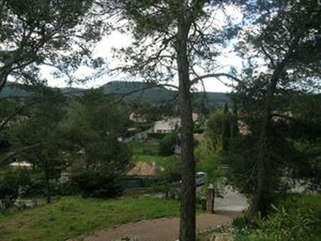 Villa à la vente 4 Roquefort la Bédoule proche centre