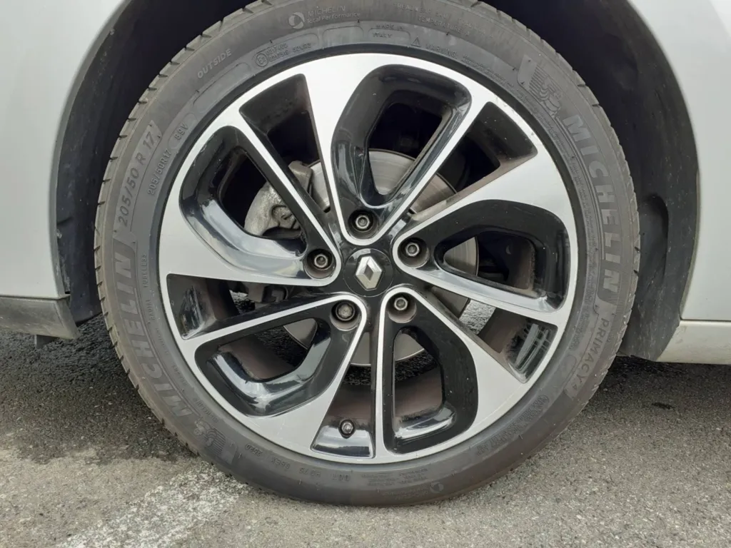 RENAULT MEGANE III ESTATE OCCASION 1.6 DCI 130 CH BOSE OCCASION PROCHE DE TOULOUSE A PLAISANCE DU TOUCH