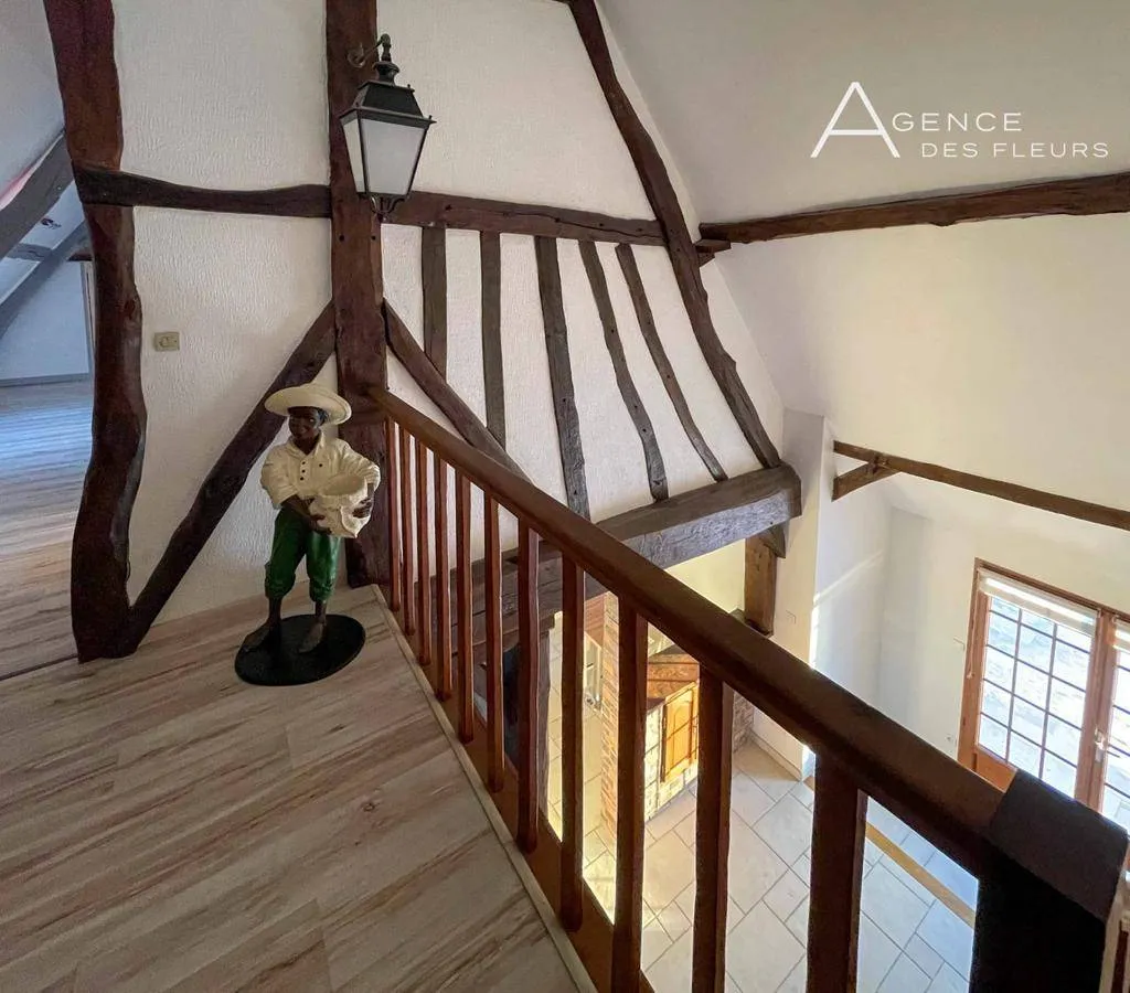 180 m² habitable 27000