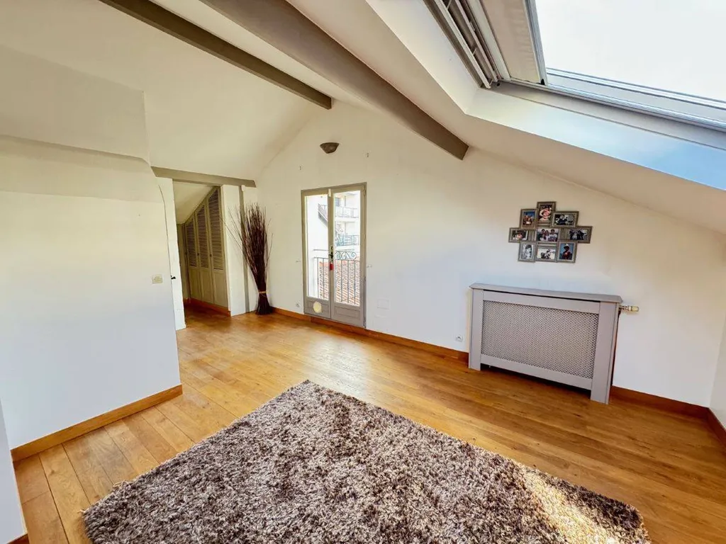 Maison familiale d'exception Courbevoie 92400