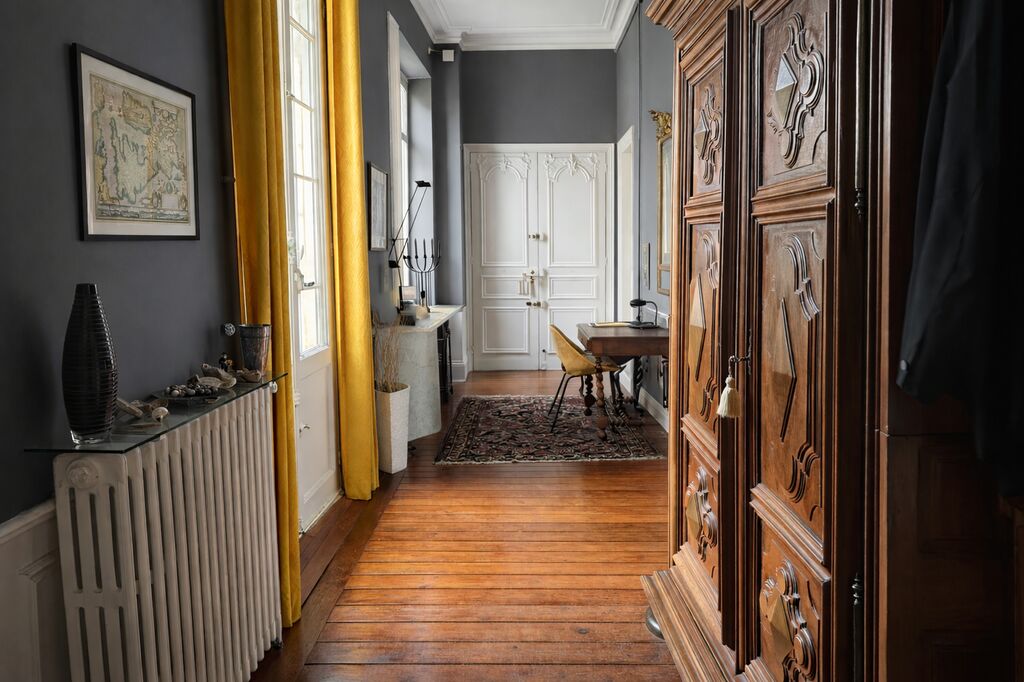 Appartement d’exception avec cour privative et garage – Centre-ville de Dieppe – Normandie – France