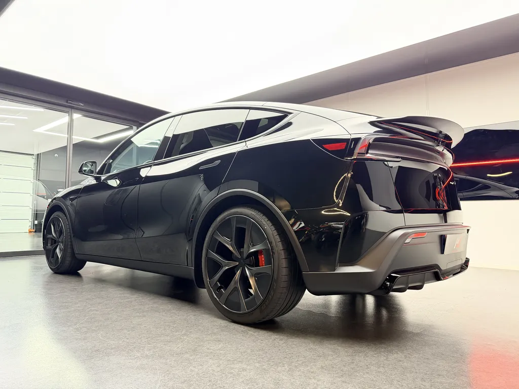 TESLA MODEL Y JUNIPER PERFORMANCE - LILLE 59