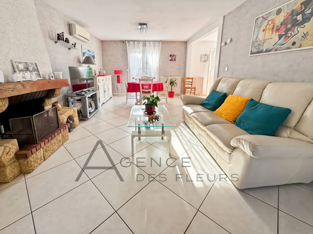 A saisir maison de 96 m² édifiée sur un terrain de 341 m² sur la commune de SAINT PIERRE LES ELBEUF 76320