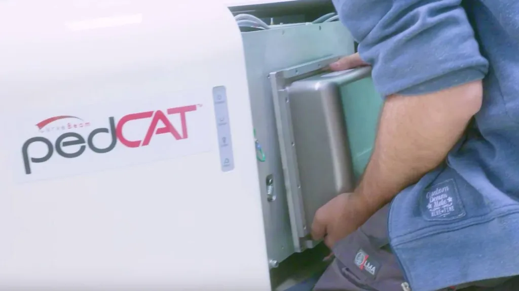 Installation du PedCat à l'ICP Amiens