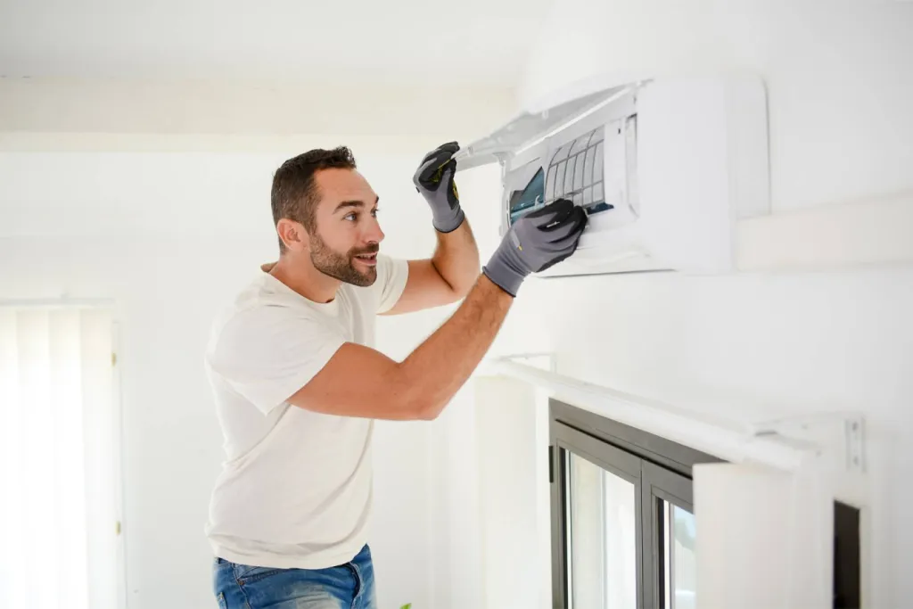 Dépannage de climatisation air-air pour intervention sur carte électronique ou compresseur toutes marques à Libourne