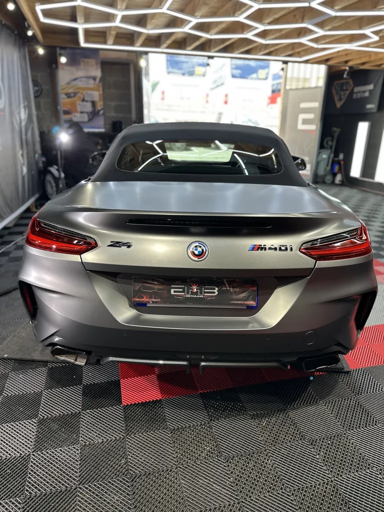 Traitement céramique Gyeon sur BMW Z4 Matte – EMB Detailing à Vaugneray (près de Lyon)
