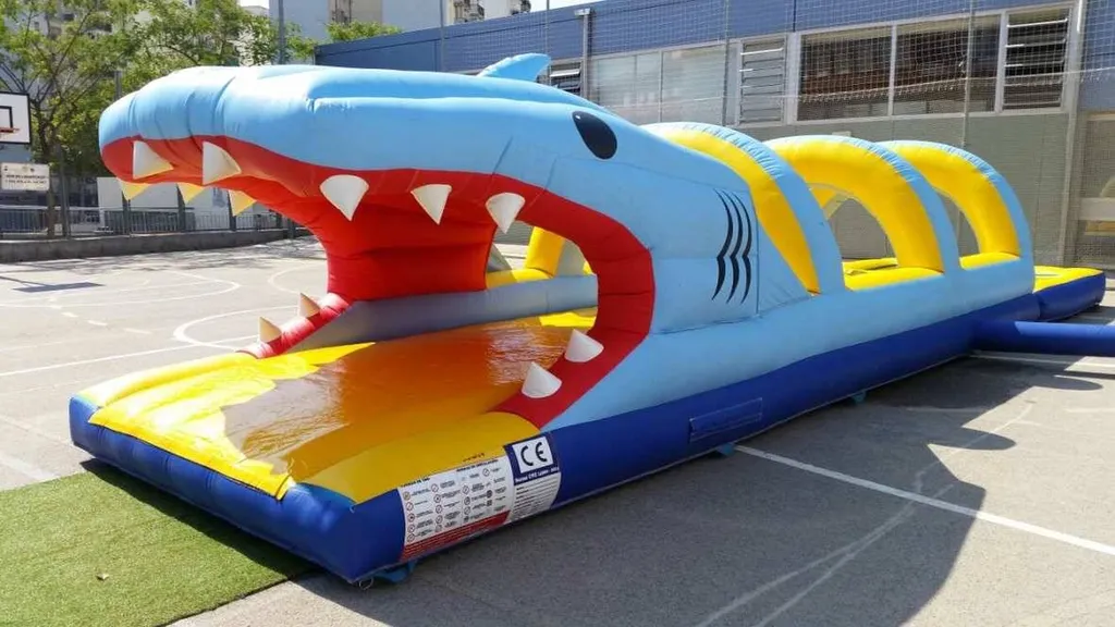 Requin Aquatique Slide 2590 € ht
