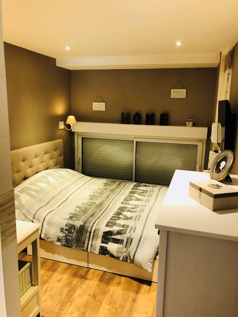 Maison à vendre à Lisieux avec 3 chambres dont une au rez de chaussée avec douche à l'italienne