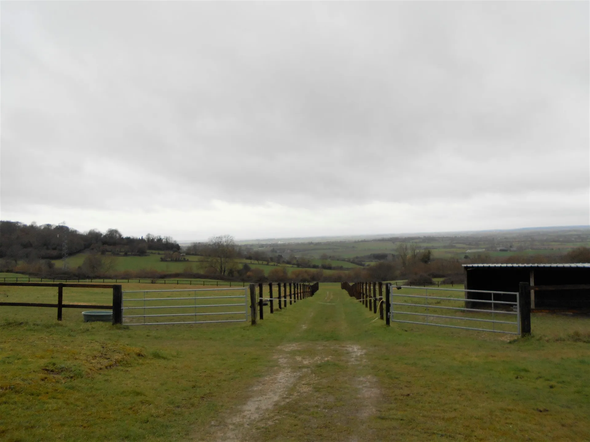 PROPRIETE SUR 16 HECTARES A LIVAROT