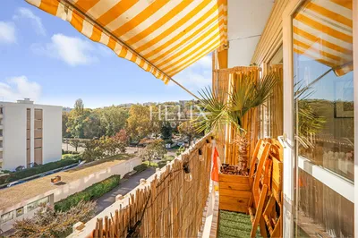 Le Pecq. 3 pièces, orienté Sud, en excellent état et décoré avec goût 