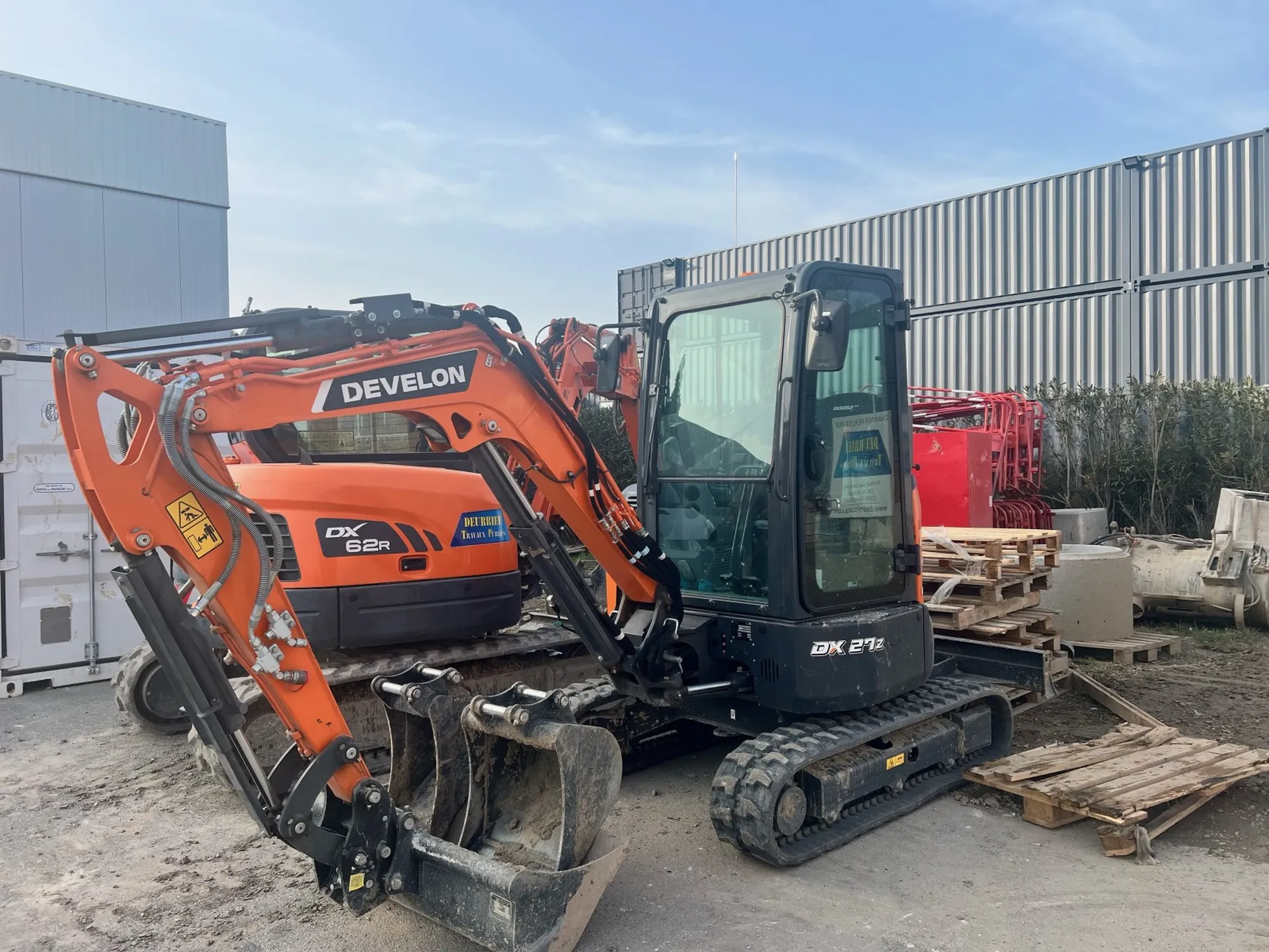 Location mini-pelle 2,5 tonnes avec chauffeur