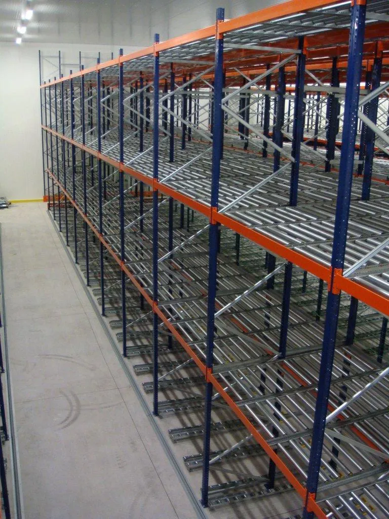 Installer un rack à palettes dynamique Sisam pour une gestion de stock FIFO en Haute-Garonne et à Toulouse