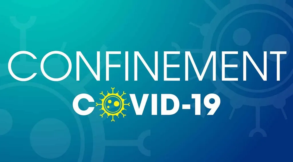 piscine coque blanche moderne