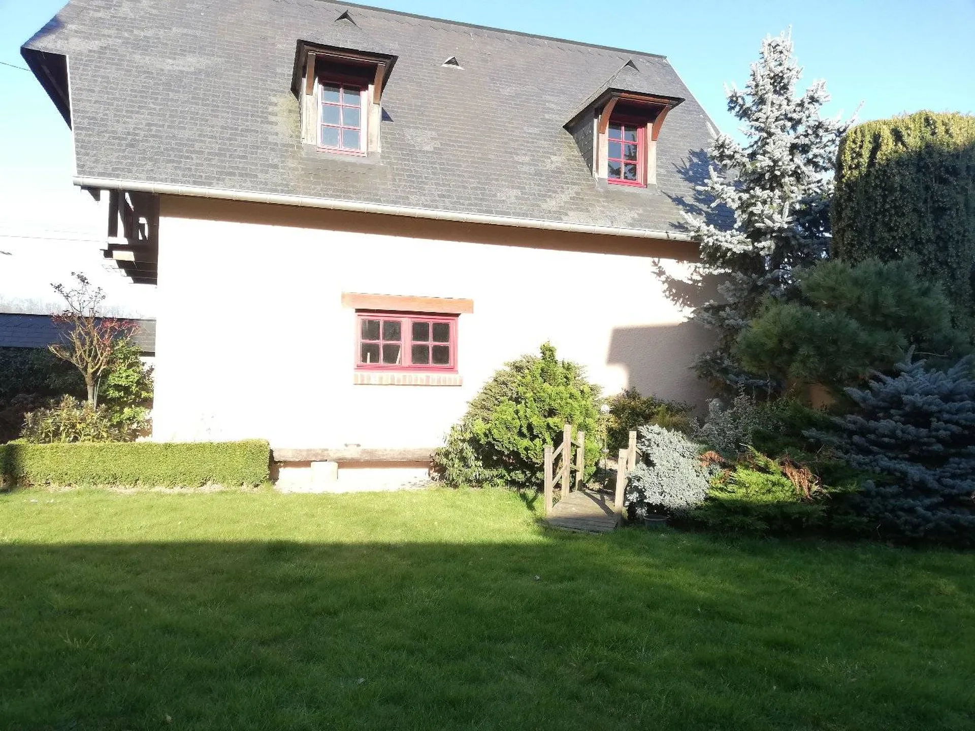 En vente propriété pleine de charme et son sous-sol proche Pont-Audemer 27500