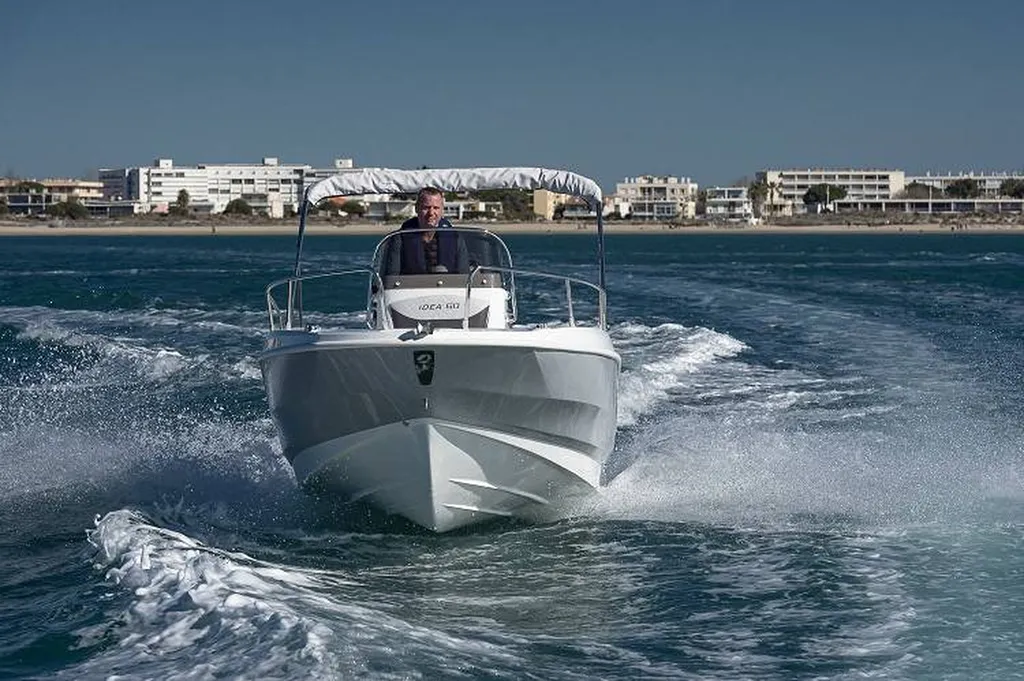 Vedette Idea 60 open à vendre à Bandol 83