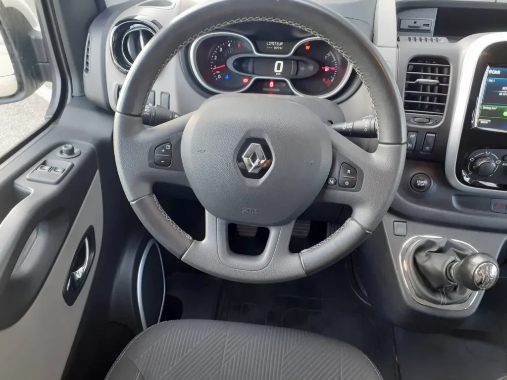 RENAULT TRAFIC COMBI OCCASION INTENS L2 DCI 125CH 9 PLACES PRES DE TOULOUSE EN OCCITANIE