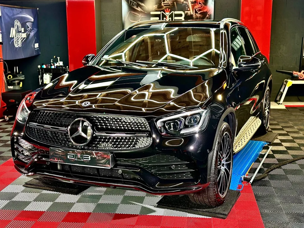 Rénovation carrosserie traitement céramique Mercedes GLC