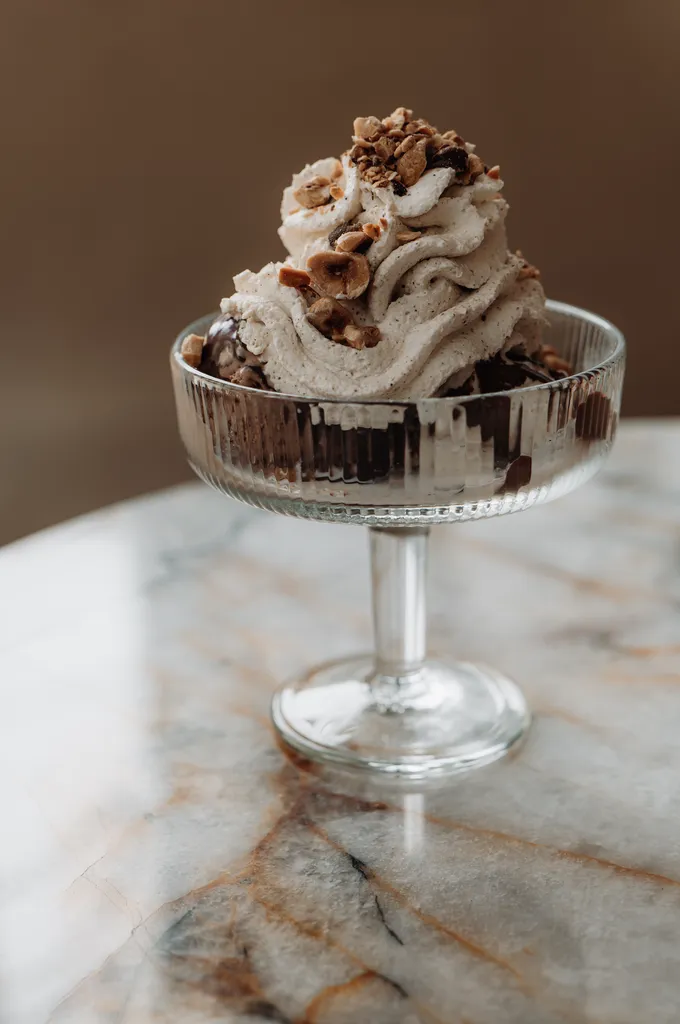 Glaces artisanales à Marseille : découvrez les coupes glacées signature de Terrakoa
