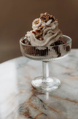 Glaces artisanales à Marseille : découvrez les coupes glacées signature de Terrakoa