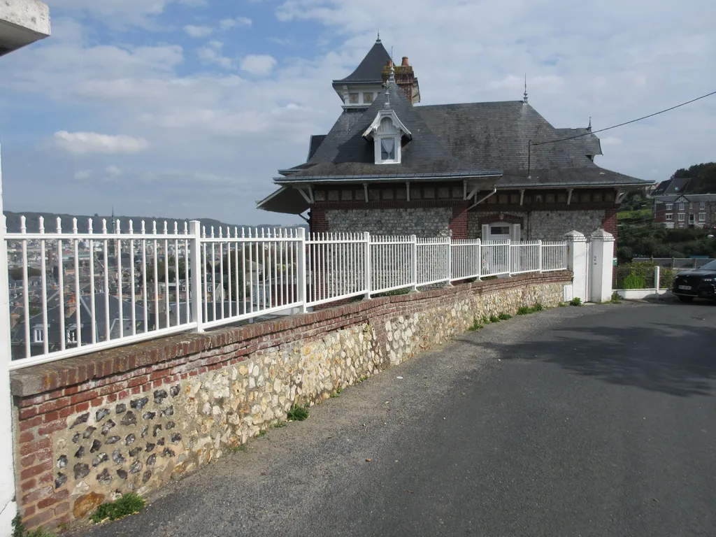 Installation de Clôtures Barreaudage en Acier Haute Sécurité, Modèle Anti-Intrusion à Le Havre en Seine-Maritime 76 et Montivilliers