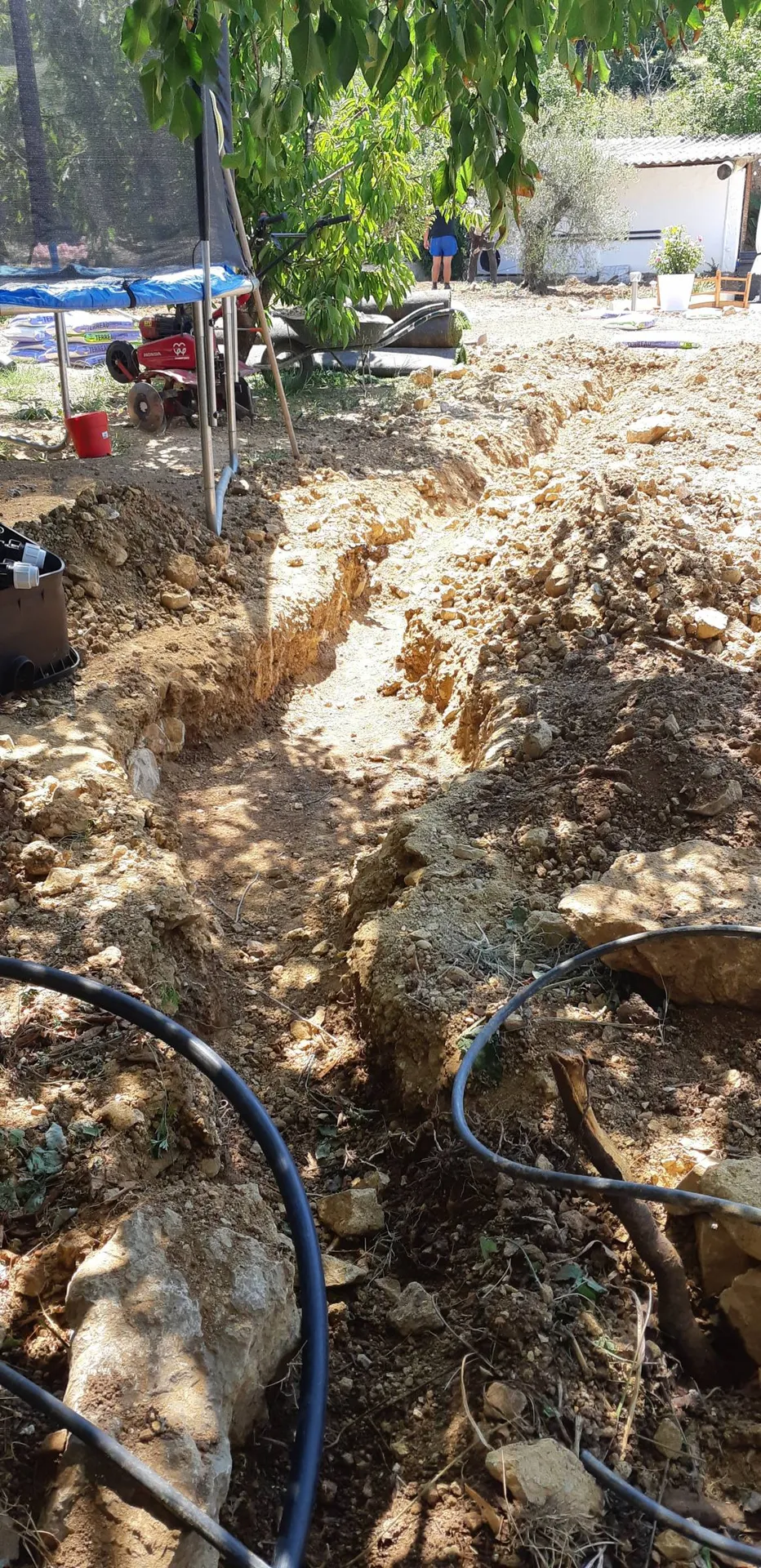 combien coûte un jardinier pour entretien pelouse var