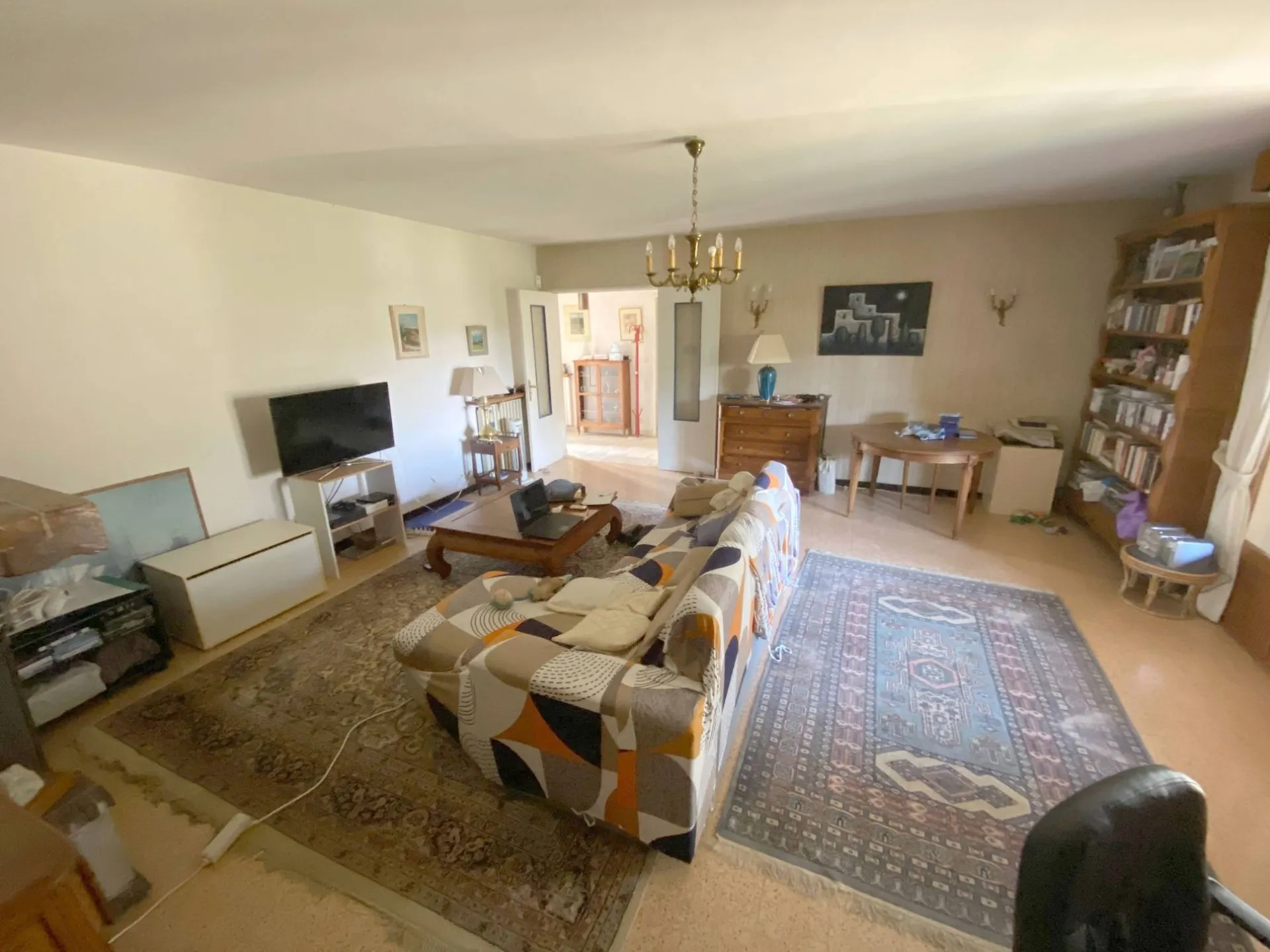 A vendre carnoux villa terrain plat