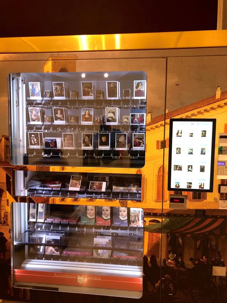 Distributeur automatique de cartes de collection