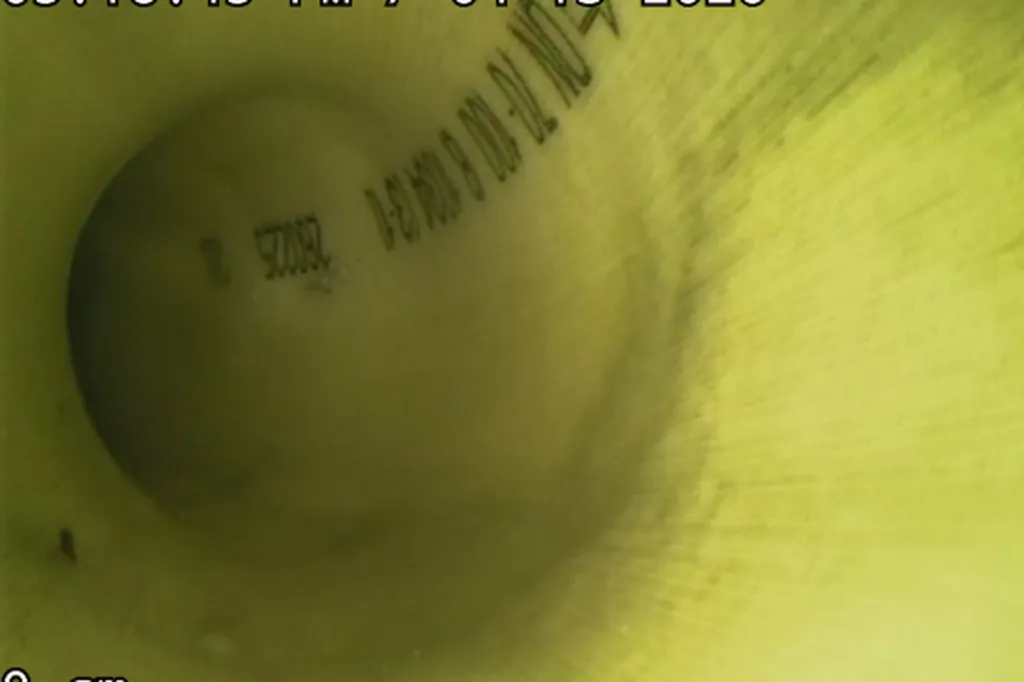 gaine de 13 mètres installée dans la canalisation 