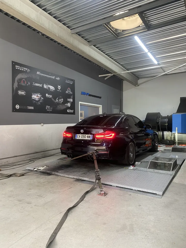 Platinum Motorsport Cellule Performance Automobile de Platinum Carrosserie pour rendre votre véhicule plus performant à Carnoux proche de Marseille, cassis, aubagne