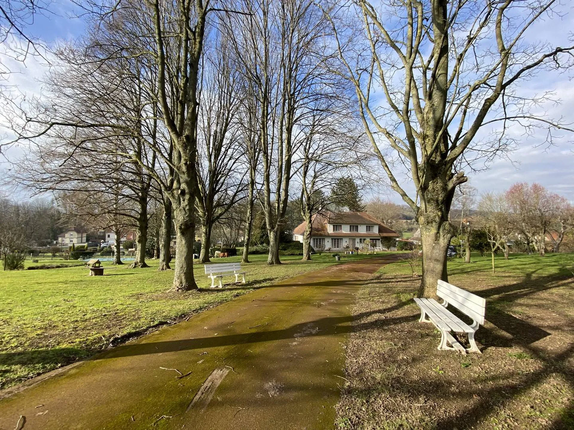 Vends maison proche commerces et séjour spacieux, Somme / Normandie.
