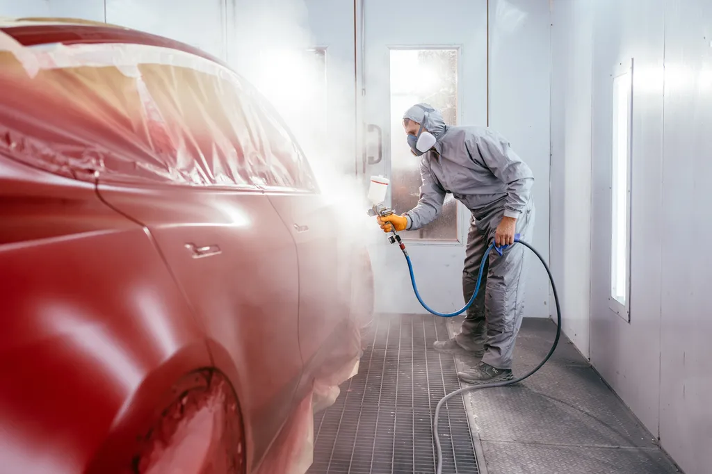 Réparer la carrosserie et la peinture de votre voiture après un accident de la route à Martigues