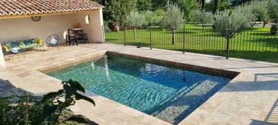 PVC armé piscine Sommières près d'Alès