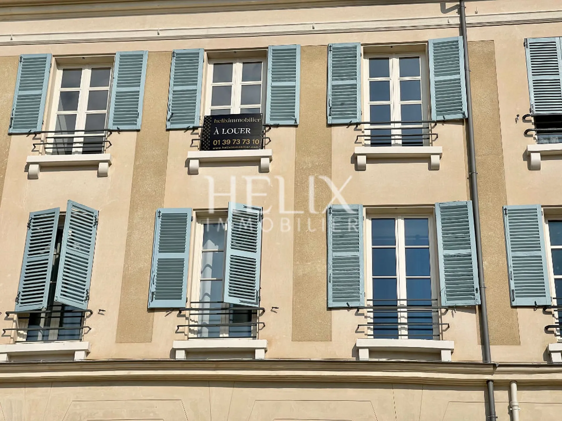 Bel appartement au coeur du centre ville de Saint Germain en Laye à deux pas du RER A.