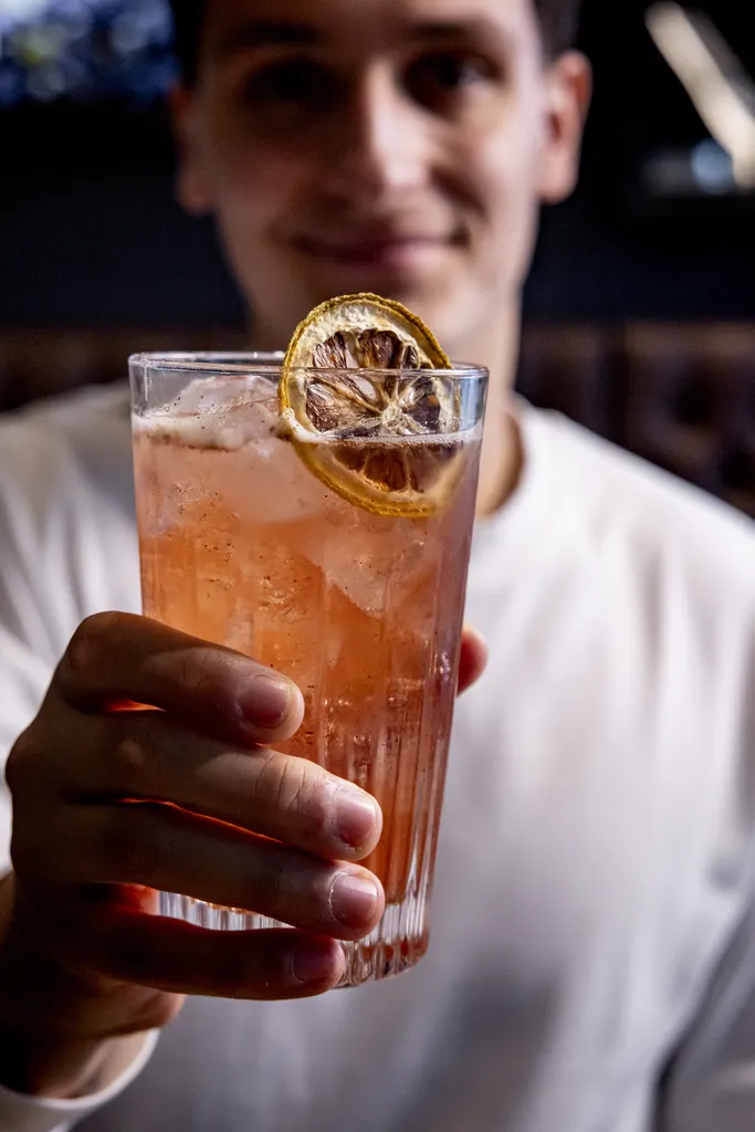 Choisir un pub brasserie vers Thionville : goûtez nos cocktails créations et mocktails sans alcool proche de la ville de Metz