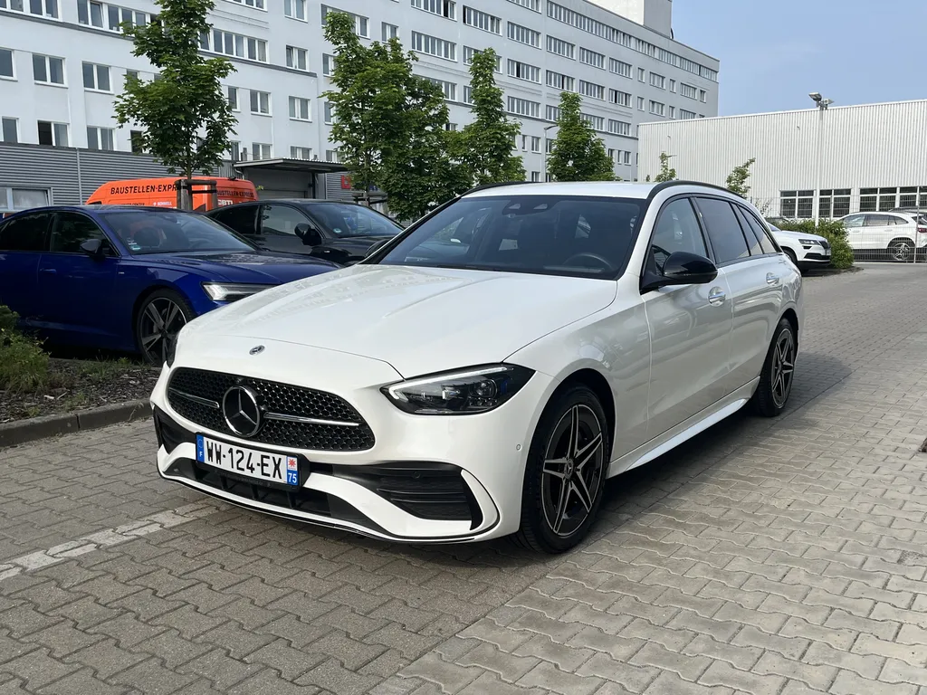 Mercedes C300e AMG 2024 vendue par Asphalte Diffusion à Bordeaux