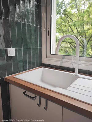 Agence MRC à Marseille : Architecte d'Intérieur de pour rénover, aménager et décorer 13008 cuisine bois verrt evier blanc