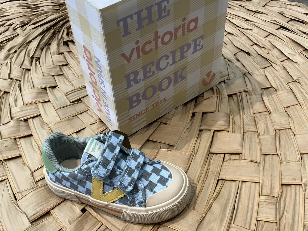 baskets en toiles avec bout renforcés pour enfants près de Saint Emilion