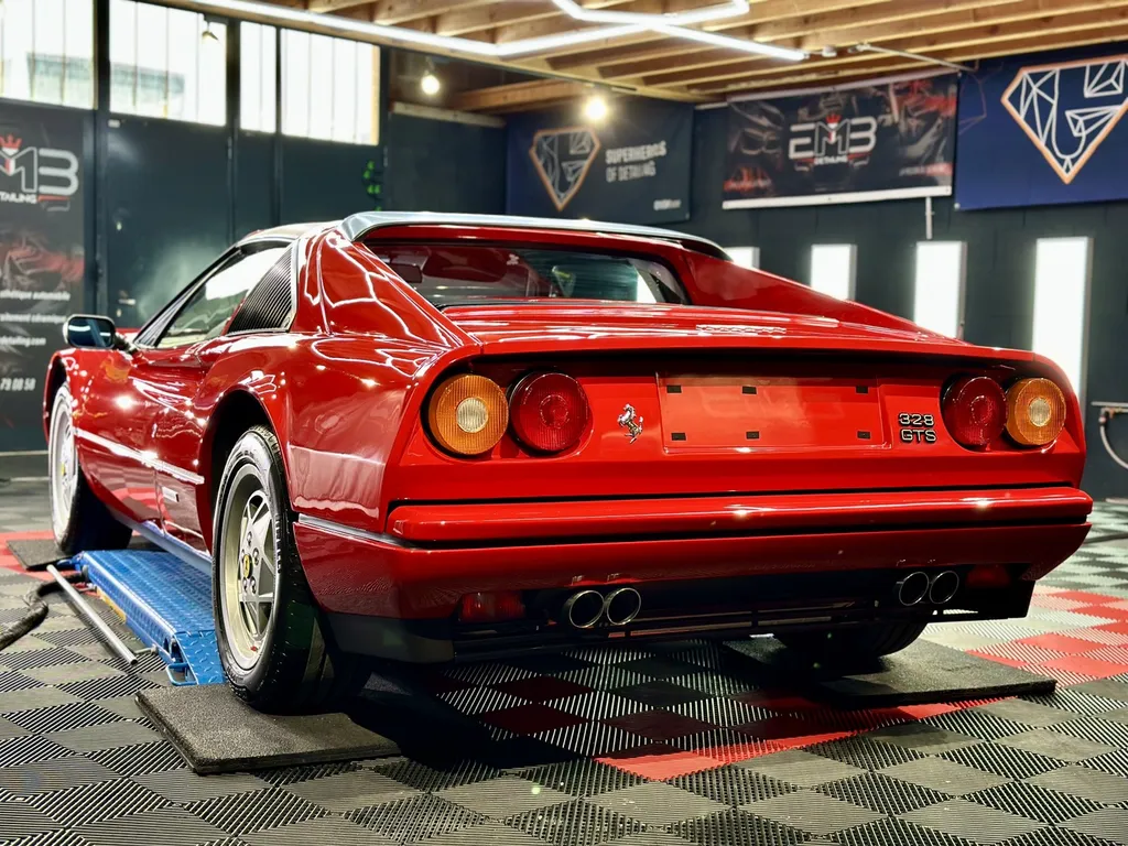 Traitement céramique lyon polissage carrosserie DETAILING Ferrari 328 GTS